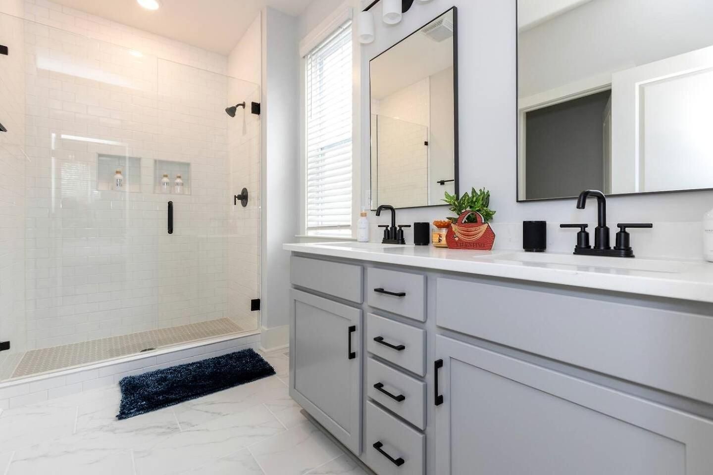 Radiant Urban Vacation Sanctuary Near Catawba River In North Carolina Charlotte