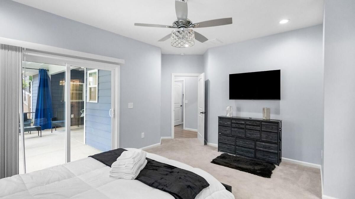 New Near Motor Speedway, Concord Mills And Uncc Holiday home *