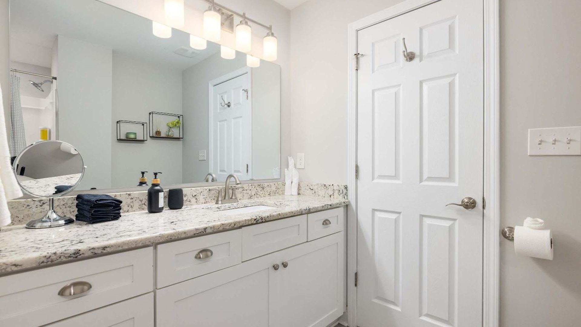 Charming & Cozy 4br In Southpark Holiday home