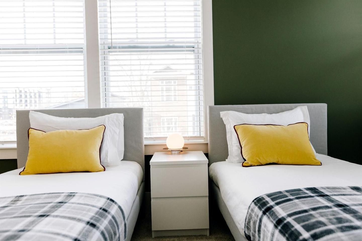 Radiant Urban Vacation Sanctuary Near Catawba River In North Carolina Holiday home Charlotte
