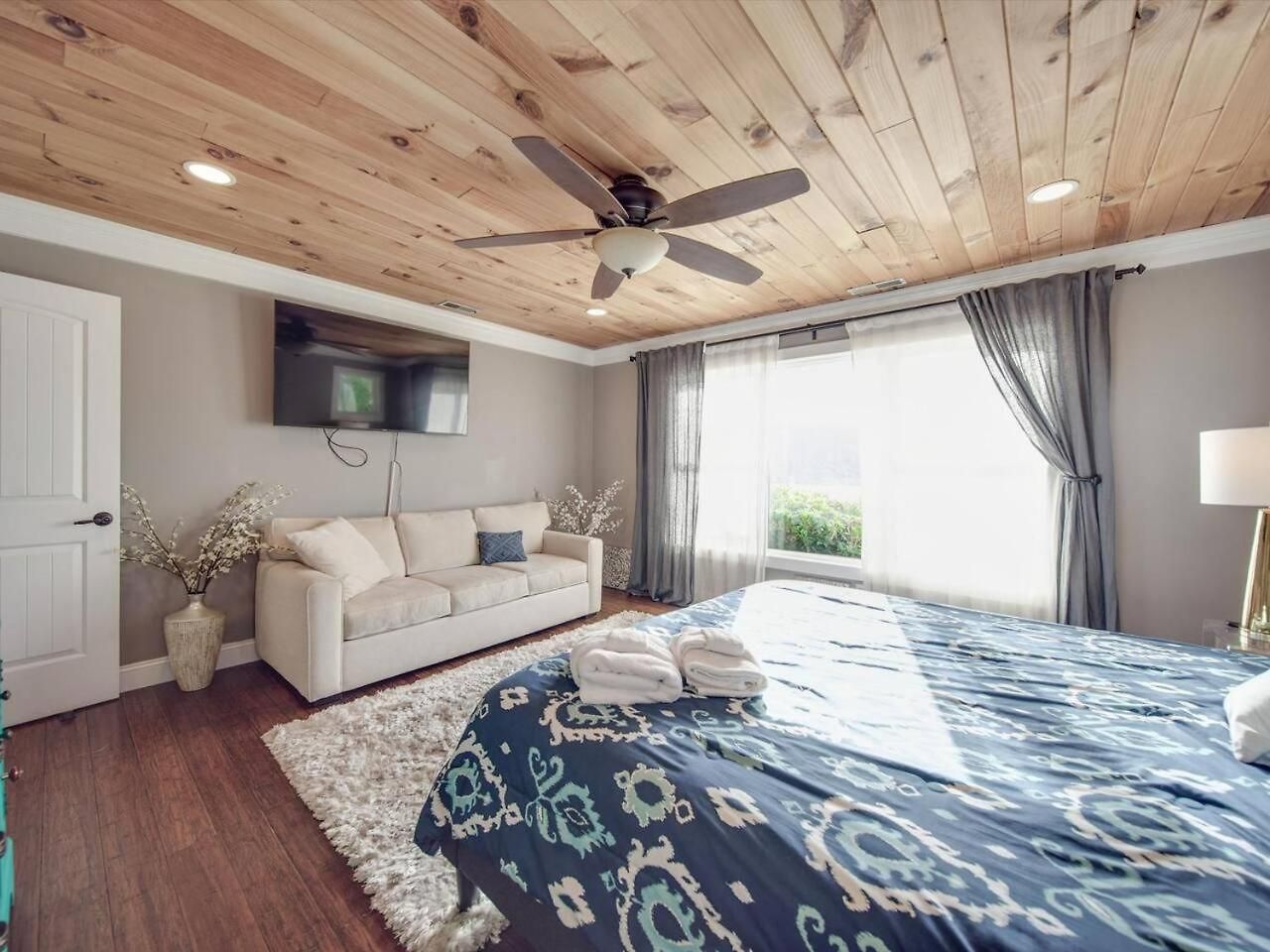 Du - Lakefront Retreat Holiday home Charlotte