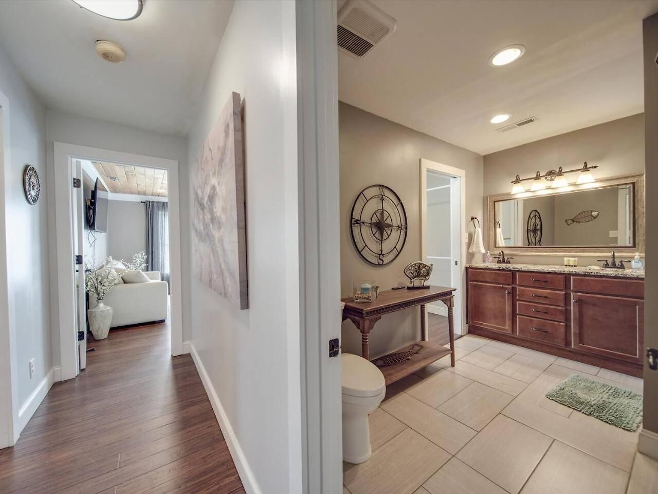 Holiday home Du - Lakefront Retreat Charlotte