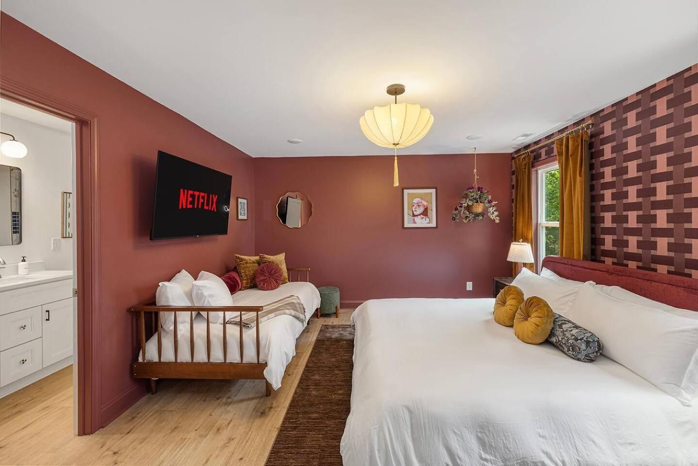 Holiday home New! Hottub+pickleball+gameroom+movies+golf+games Charlotte