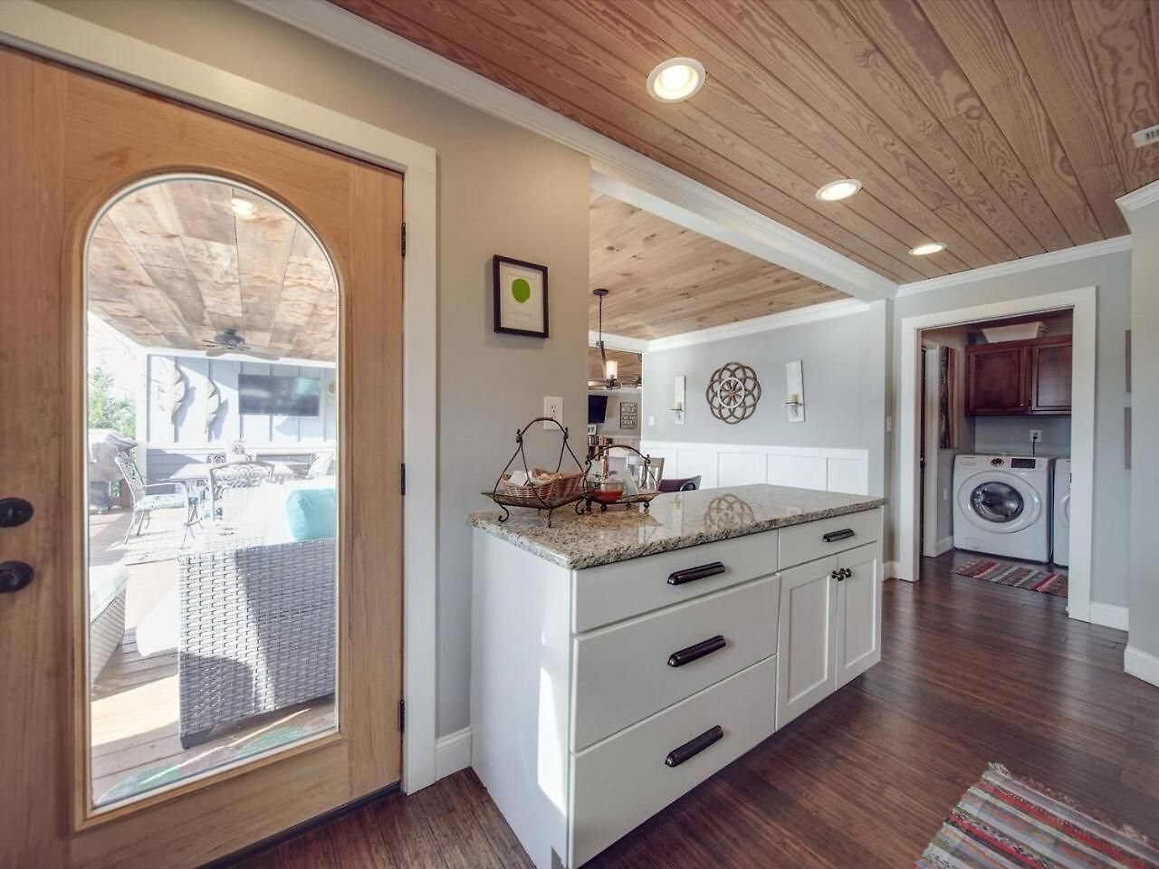 Du - Lakefront Retreat * Charlotte