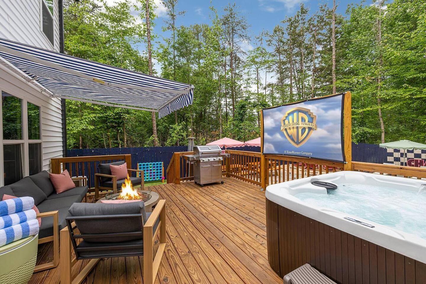 New! Hottub+pickleball+gameroom+movies+golf+games Holiday home