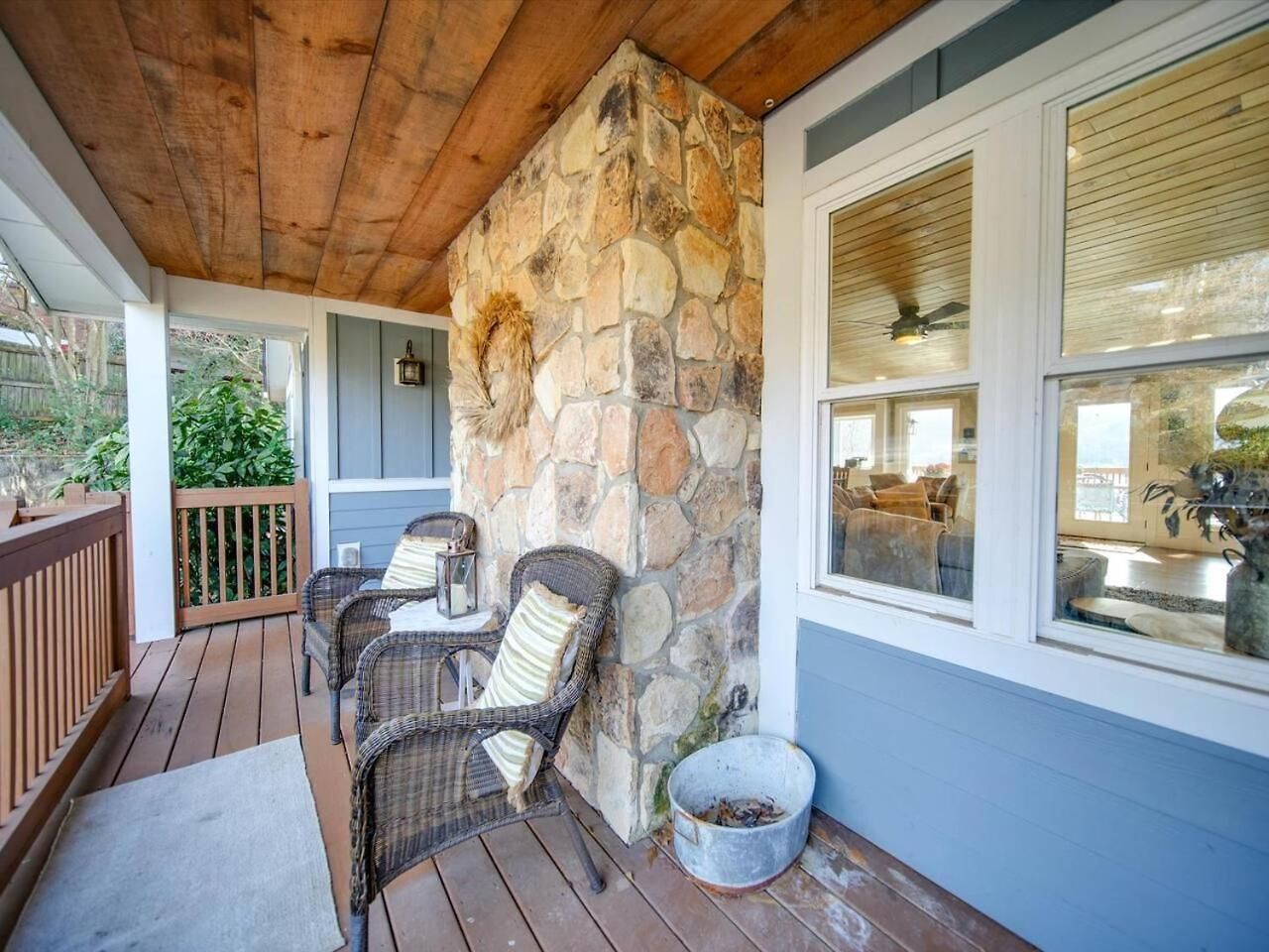 Holiday home Du - Lakefront Retreat Charlotte