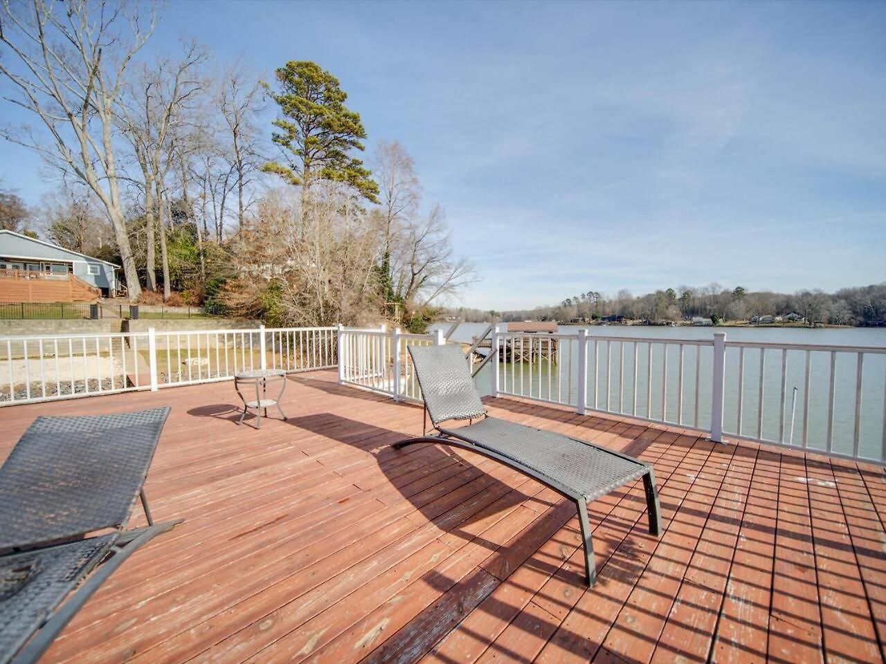 Du - Lakefront Retreat Charlotte