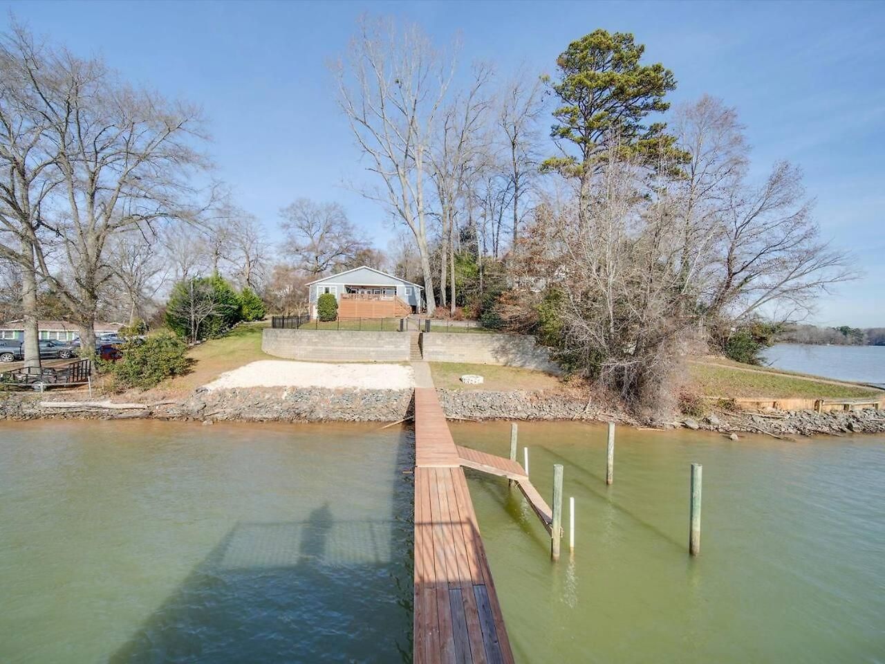 Du - Lakefront Retreat * Charlotte
