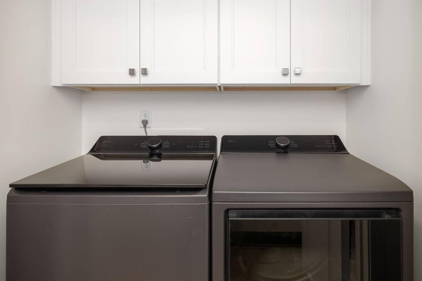 New! Hottub+pickleball+gameroom+movies+golf+games * Charlotte