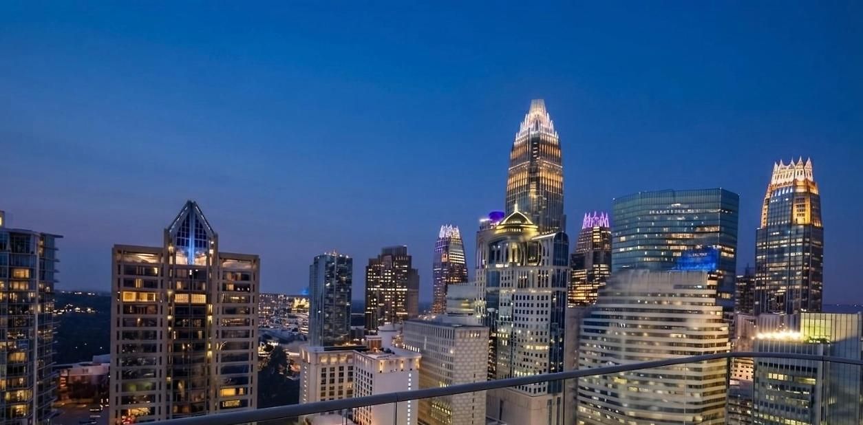Apartment Uptown Kingsuite Penthouse *