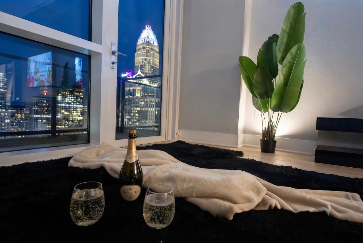 Apartment Uptown Kingsuite Penthouse Charlotte
