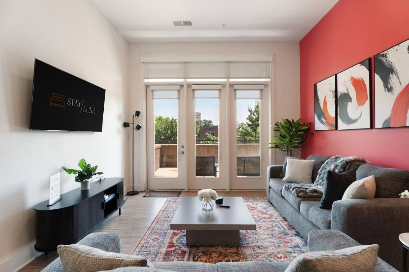 Carolina Luxury - Free Parking, Pool, Gym Apartment *