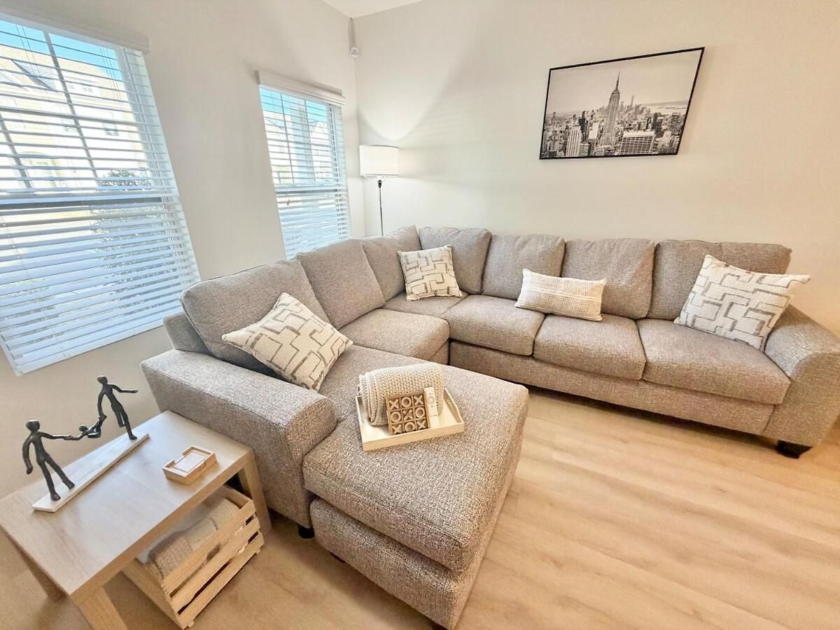 Modern South Townhome Near Carowinds *
