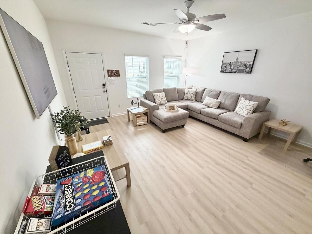 Modern South Townhome Near Carowinds
