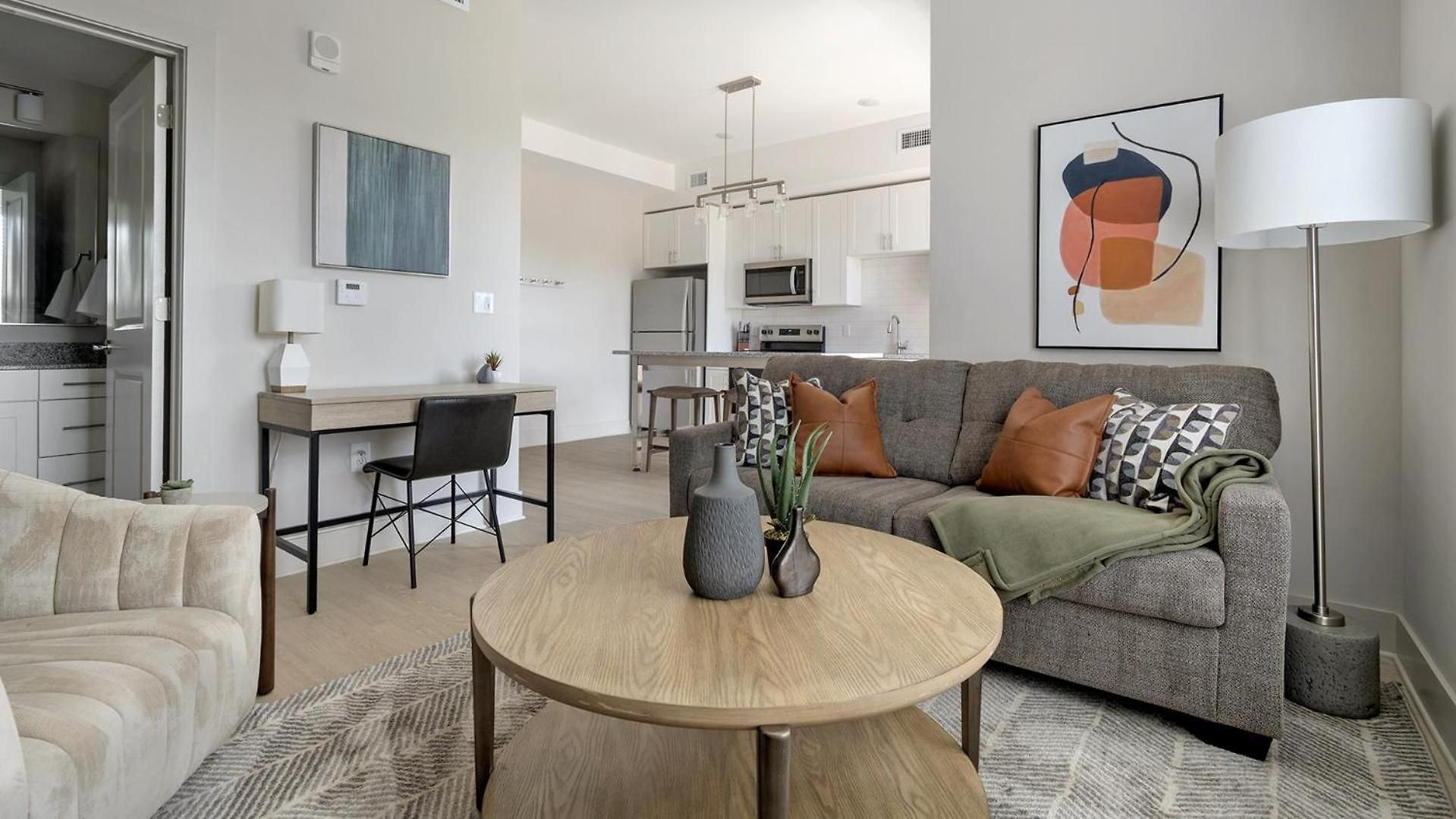Landing Stunning 1Bd Game Room Gym Charlotte