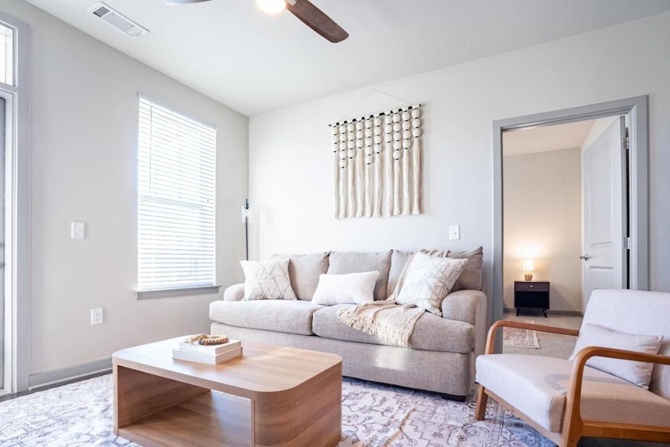 Stylish, Comfortable 2bd Abode Near Dt Matthews * Charlotte
