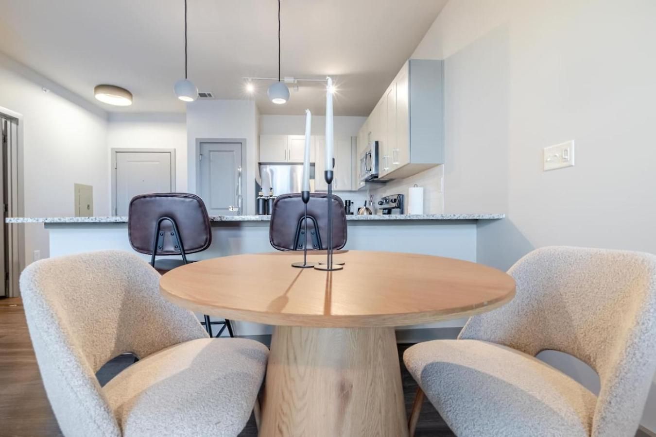 Warm, Inviting 2bd In Matthews