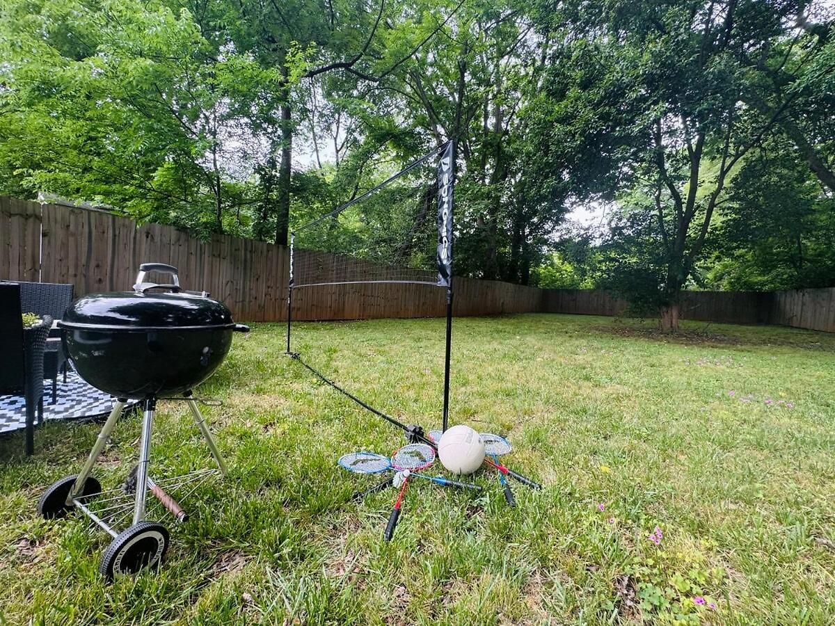 Charming And Renovated Close To Airport And Uptown