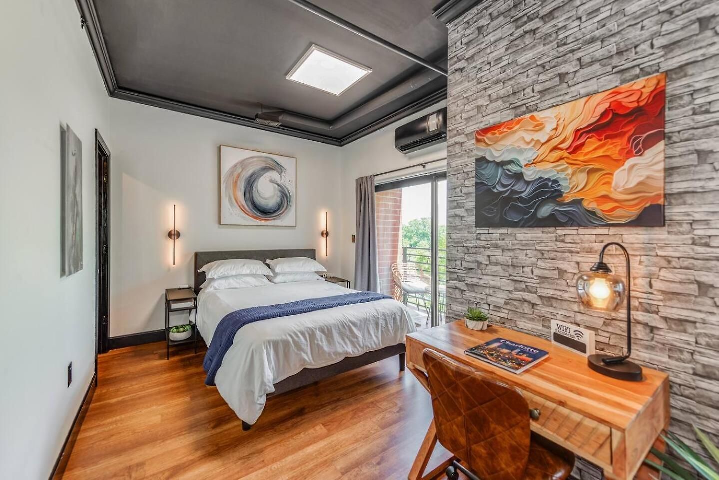 Apartment 4th Ward Industrial In The Heart Of - *