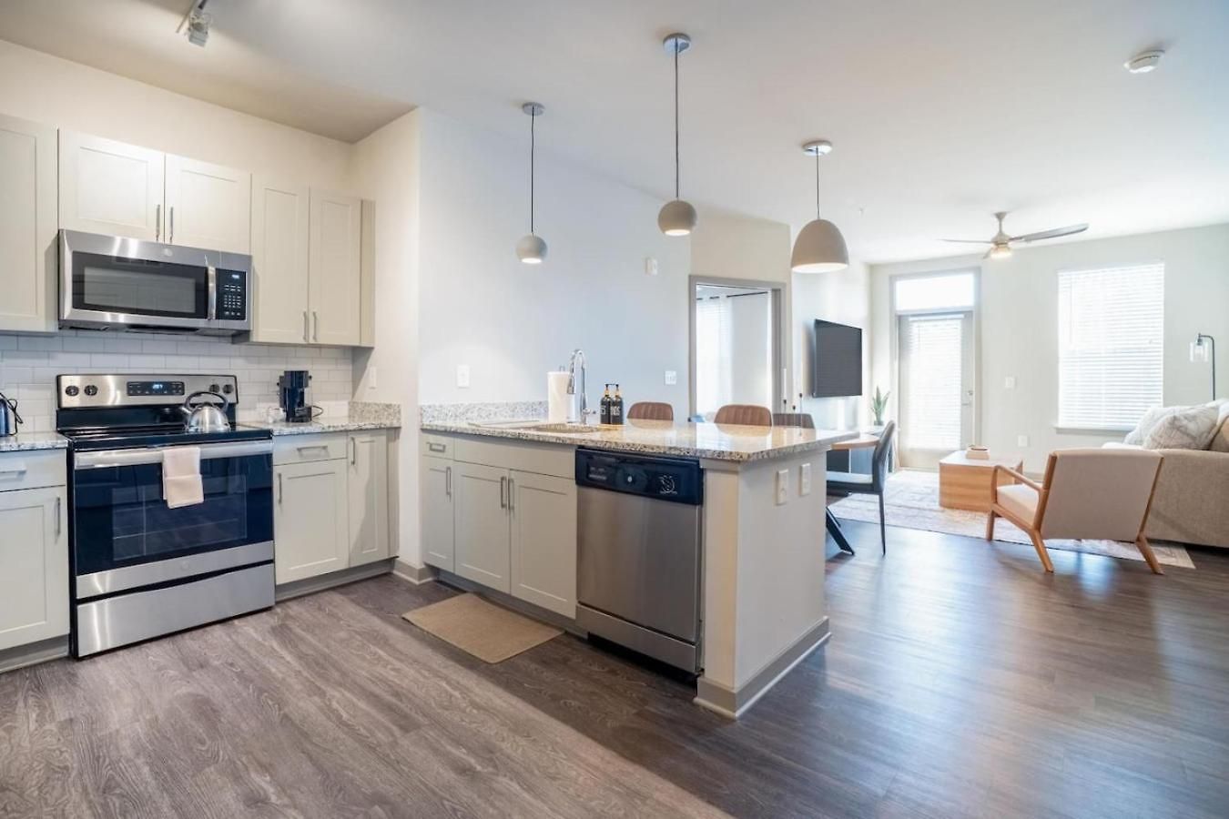 Apartment Stylish, Comfortable 2bd Abode Near Dt Matthews *