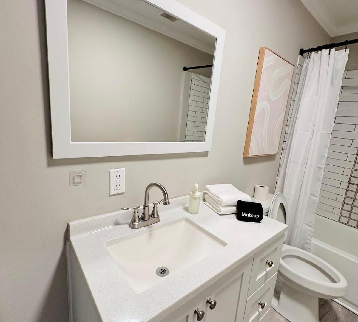 Charming And Renovated Close To Airport And Uptown Apartment Charlotte