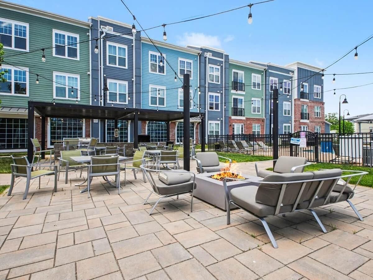 Luxury 1br Near Noda & Uptown *