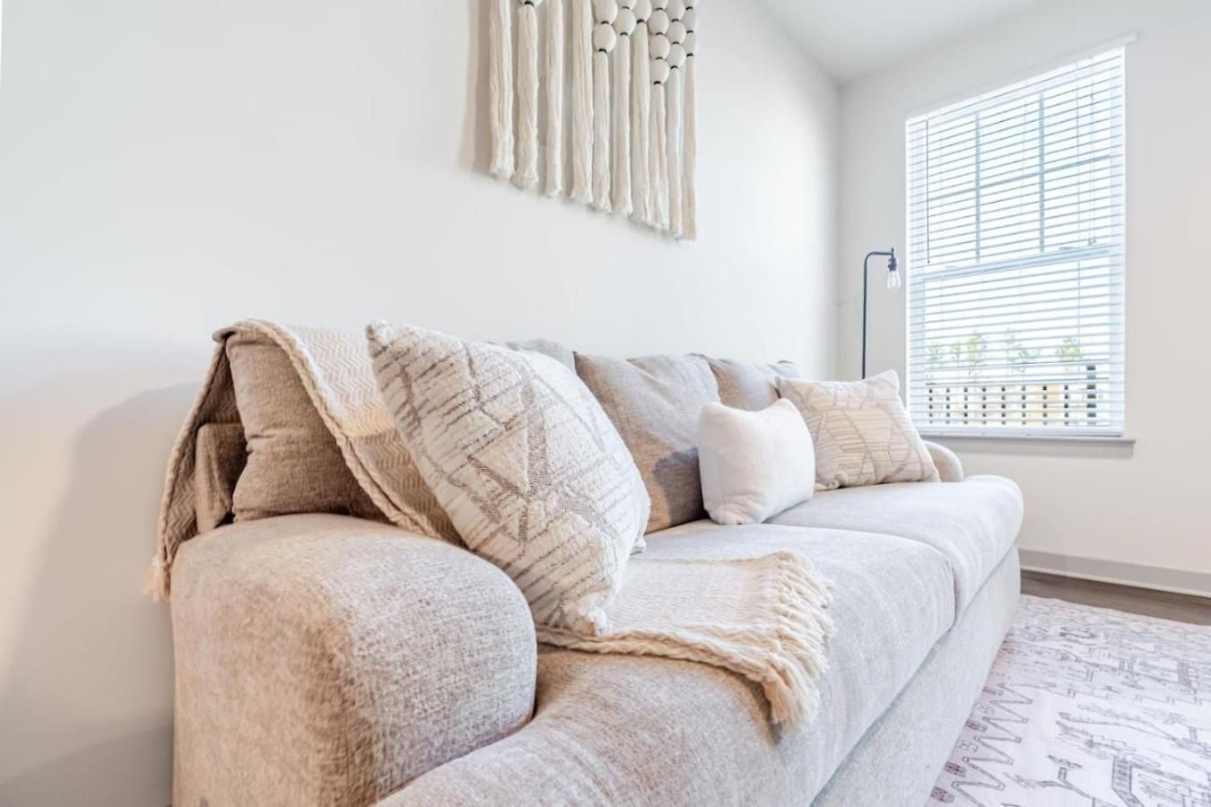 Warm, Inviting 2bd In Matthews Apartment Charlotte