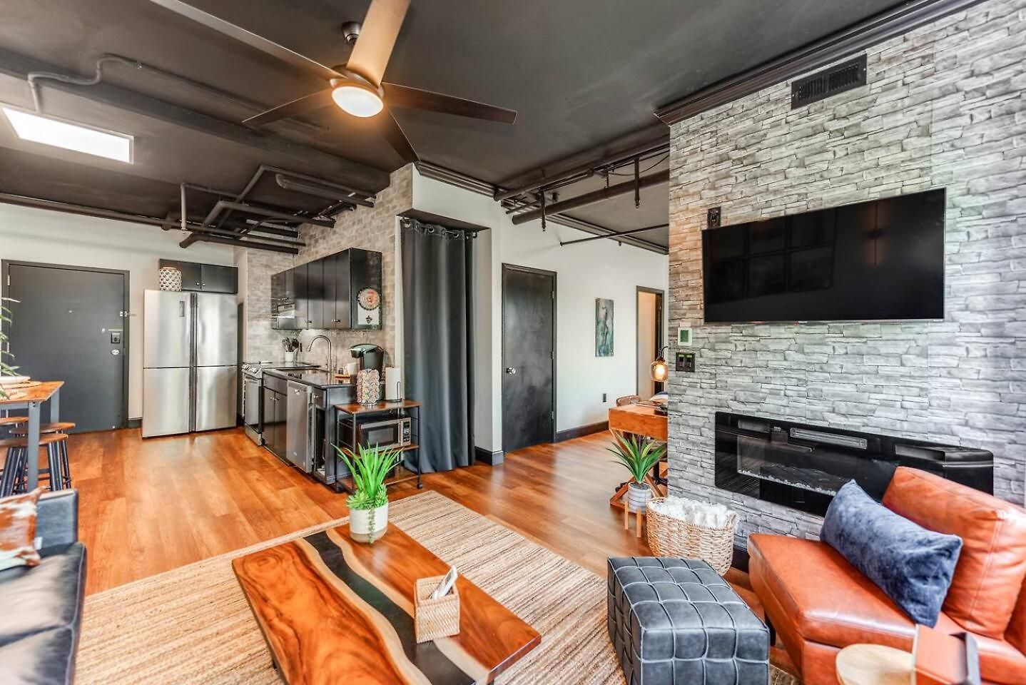 Apartment 4th Ward Industrial In The Heart Of - Charlotte