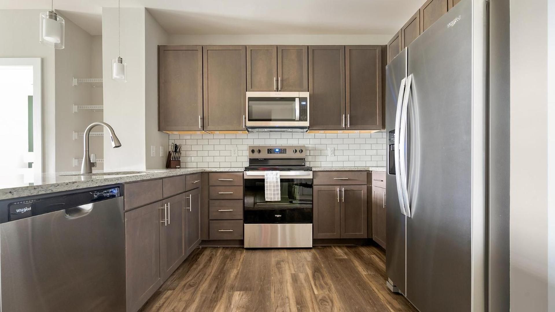 Apartment Landing Incredible 2bd Gym Game
