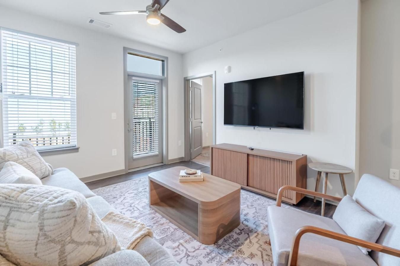 Apartment Warm, Inviting 2bd In Matthews *