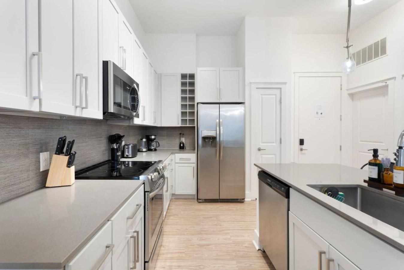 Apartment Queen Luxe - Free Parking, Pool, *