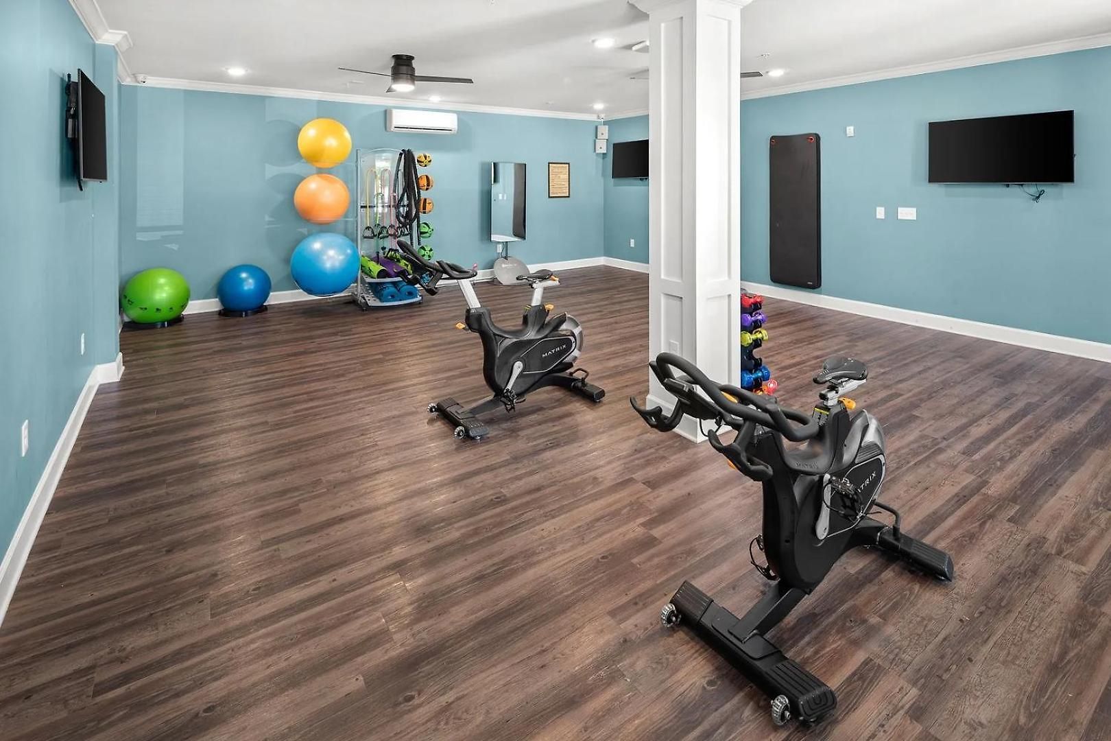 Landing Incredible 1Bd Clubhouse Gym Charlotte