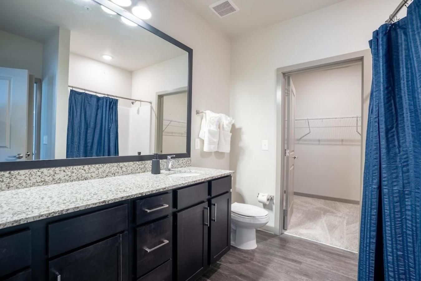 Stylish, Comfortable 2bd Abode Near Dt Matthews * Charlotte