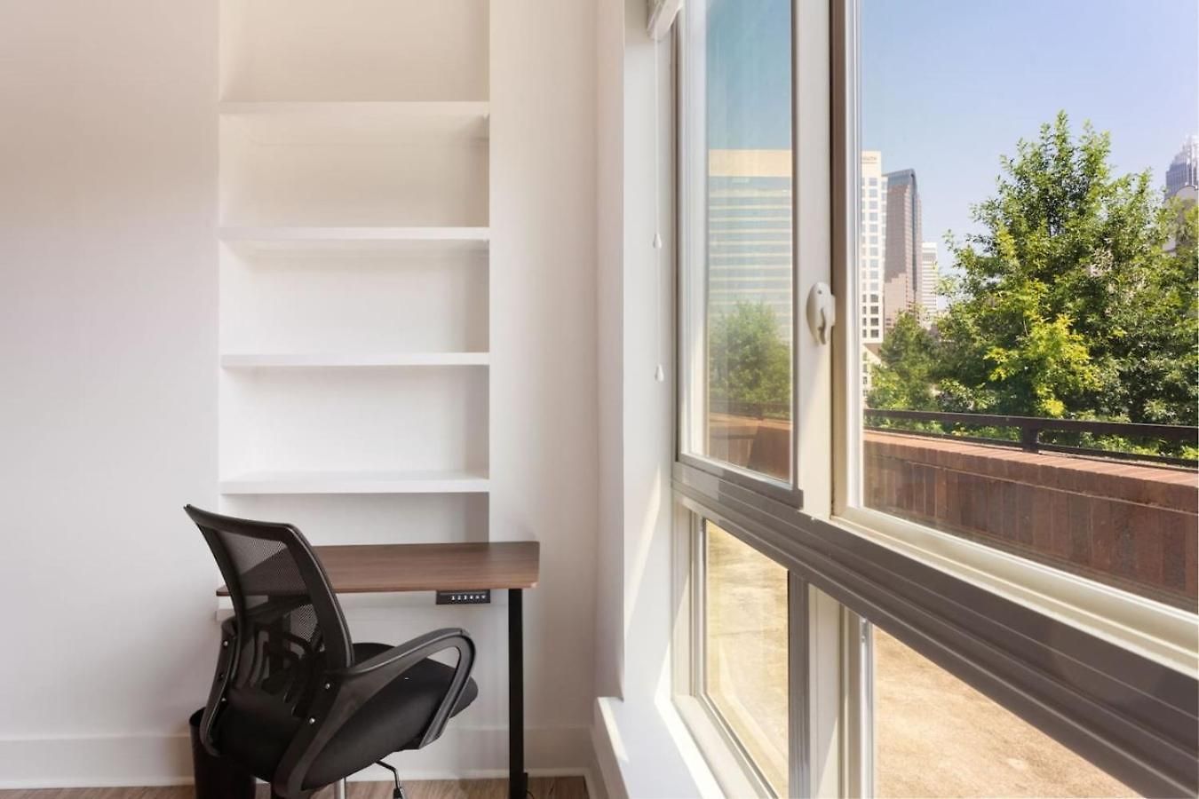 Carolina Luxury - Free Parking, Pool, Gym Apartment Charlotte