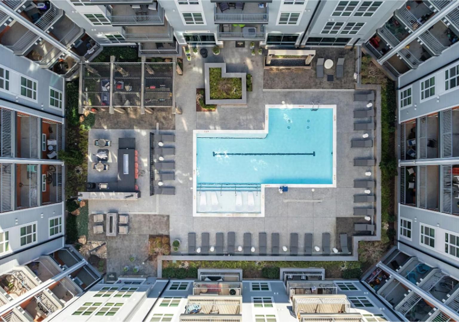 Landing Beautiful 2bd Gym Apartment