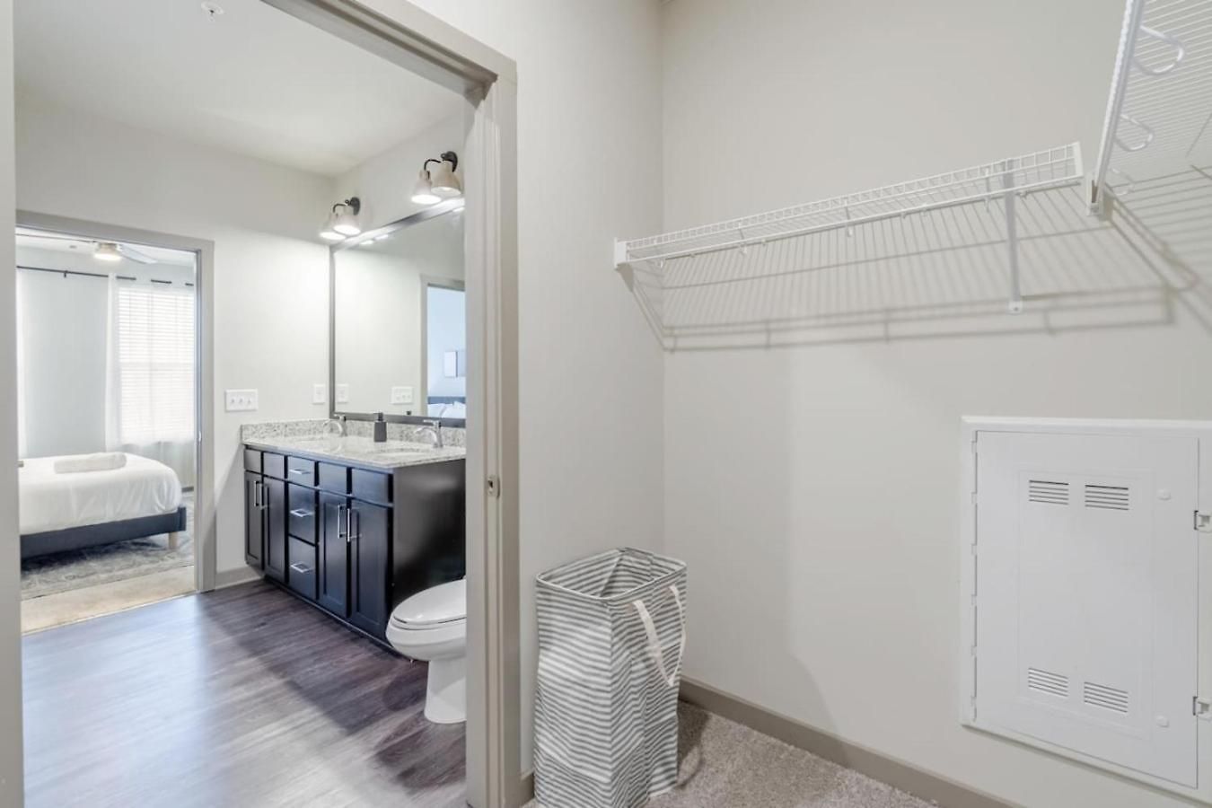 Apartment Bright, Cozy 3bd In Heart Of Matthews *