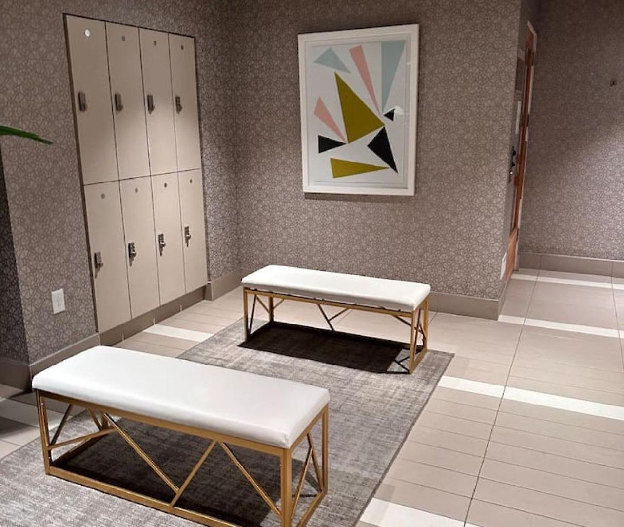 Apartment Luxury Furnished 1br In The Heart Of The Charlotte