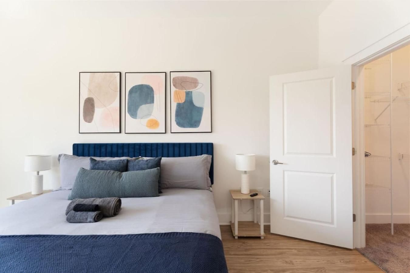 Cozy Carolina - Free Parking, Gym, Pool Apartment Charlotte