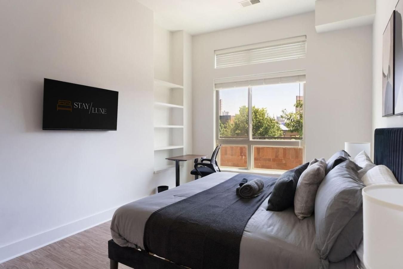 Carolina Luxury - Free Parking, Pool, Gym