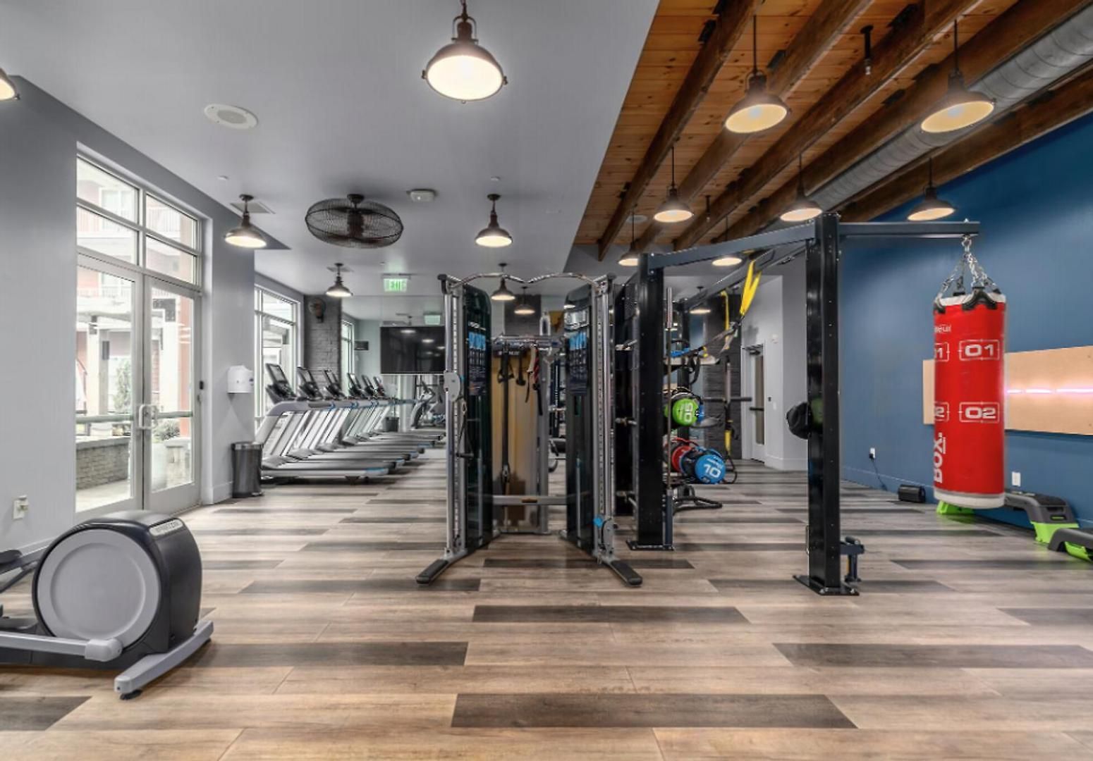 Landing Beautiful 2bd Gym Apartment *