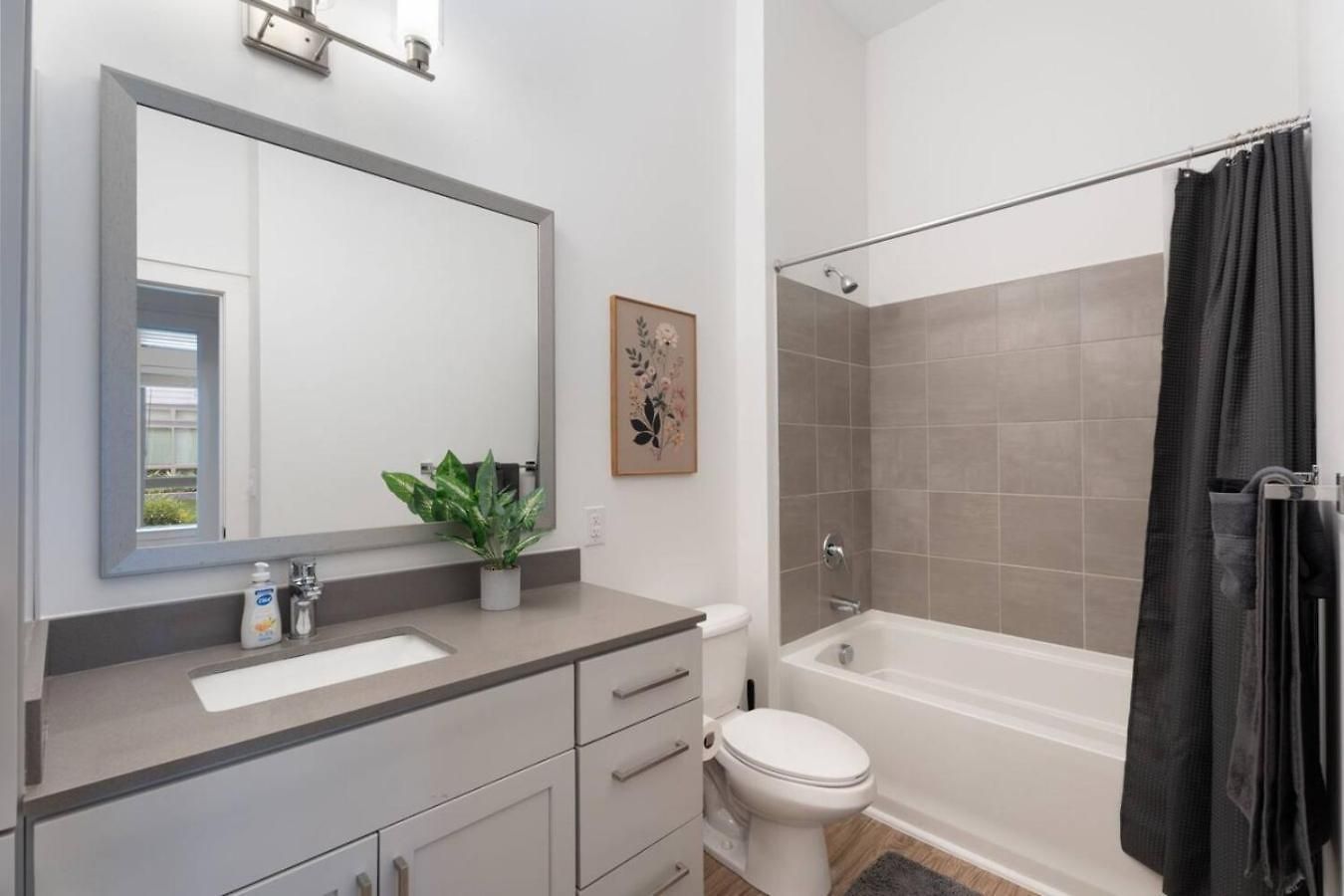 Apartment Queen Luxe - Free Parking, Pool,