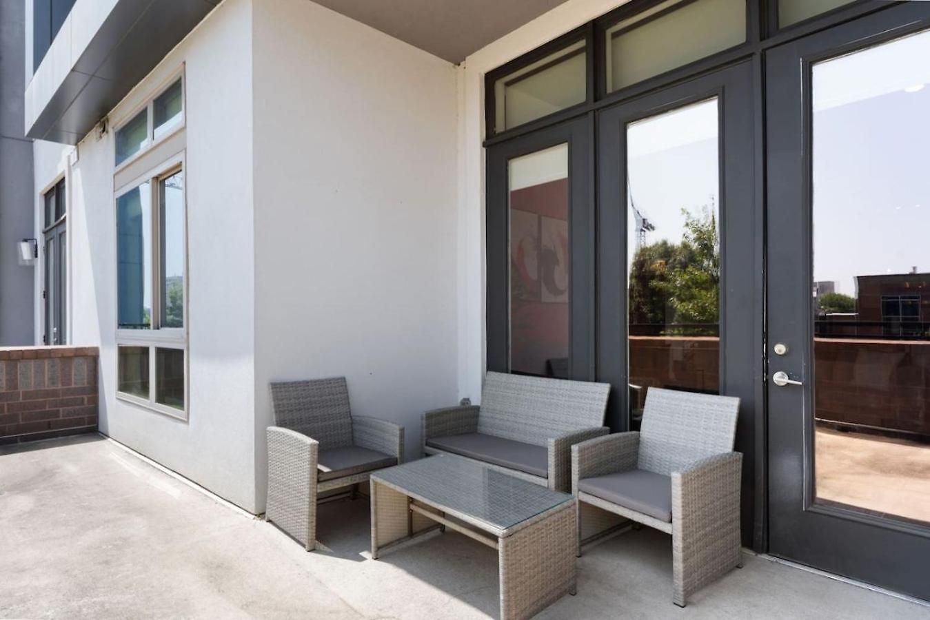 Carolina Luxury - Free Parking, Pool, Gym * Charlotte