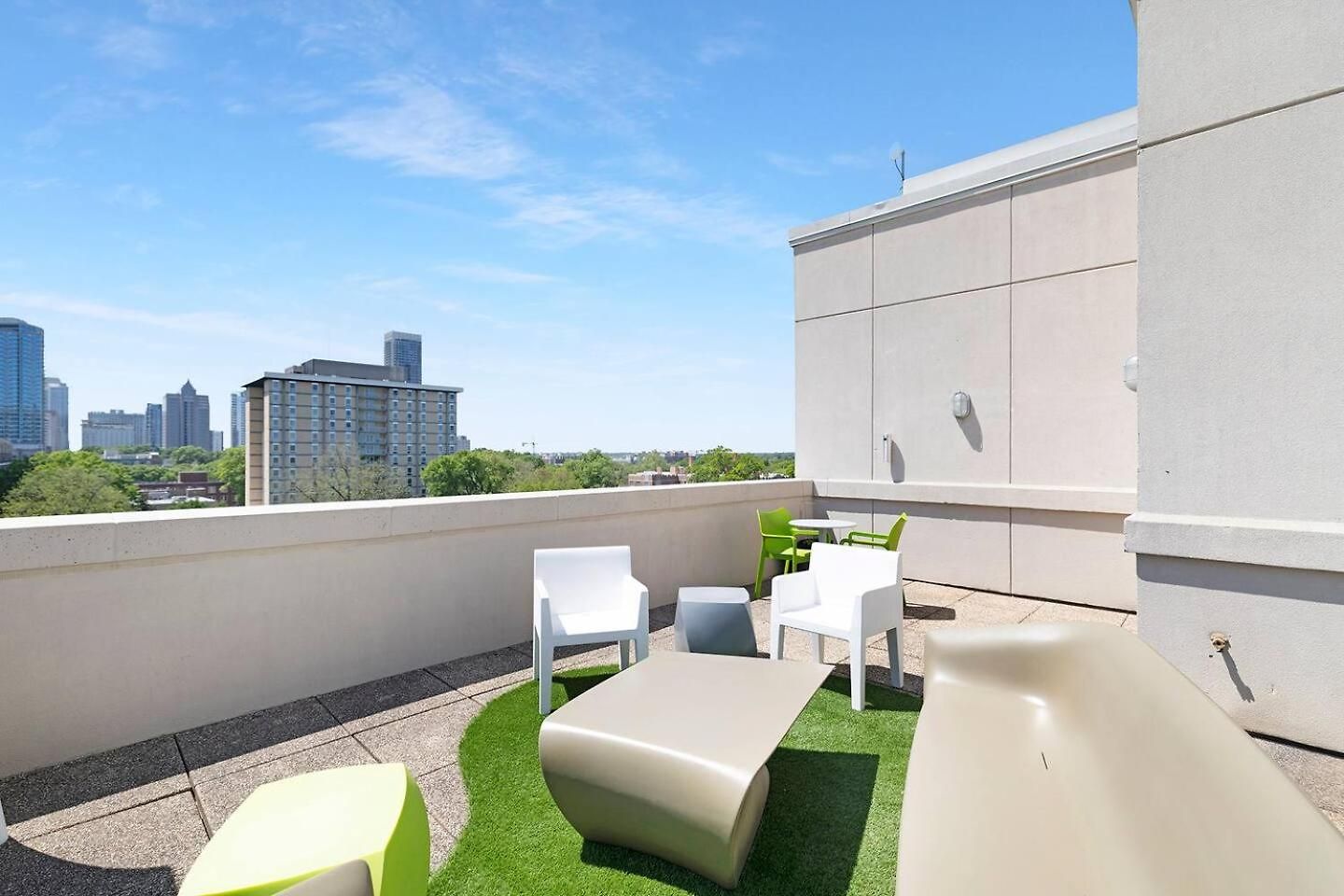 The Eighth Luxury Penthouse In Fourth Ward *
