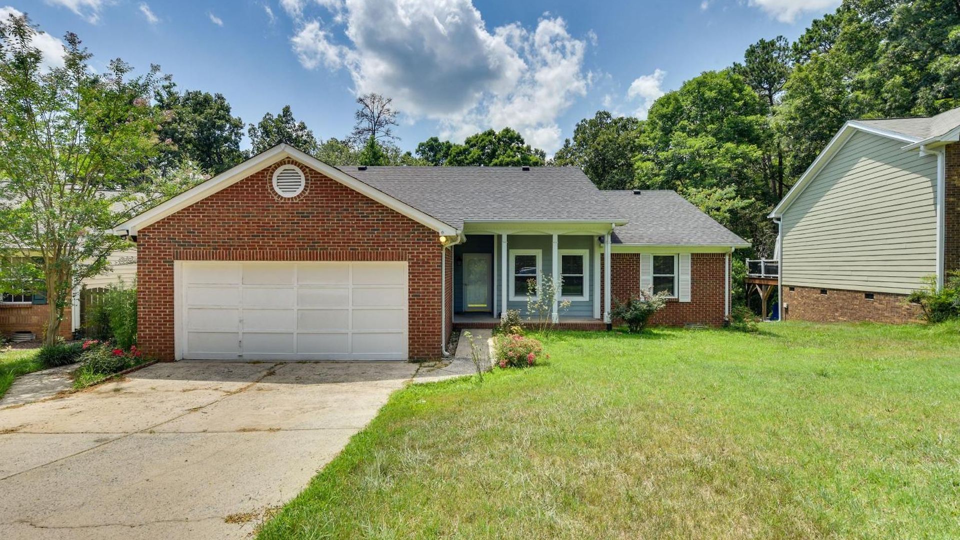 Holiday home Matthews Family W/ Fenced Yard!