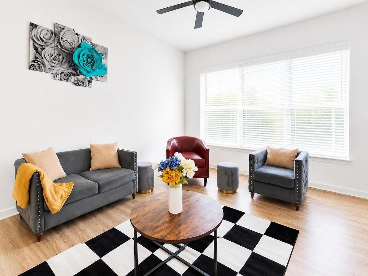Luxury 2br Uptown Walk To Stadium, Boa, Nascar And Fun Activities Uptown Clt *