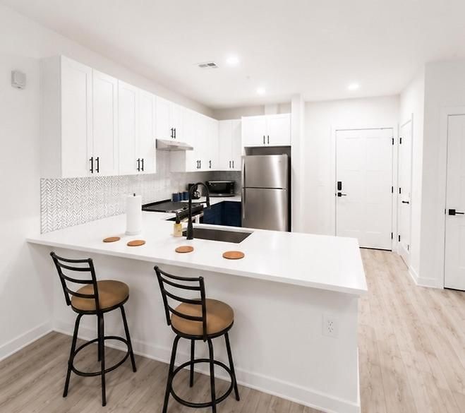 Uptown Luxurious 1br 1ba, Boa & Nascar Apartment *