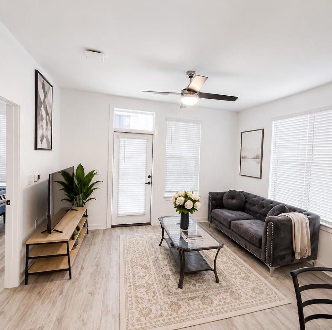 Uptown Luxurious 1br 1ba, Boa & Nascar