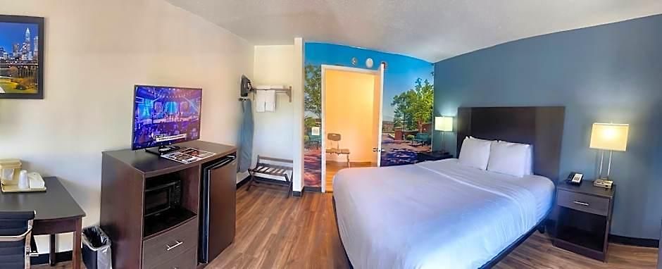 Hotel Baymont By Wyndham Charlotte