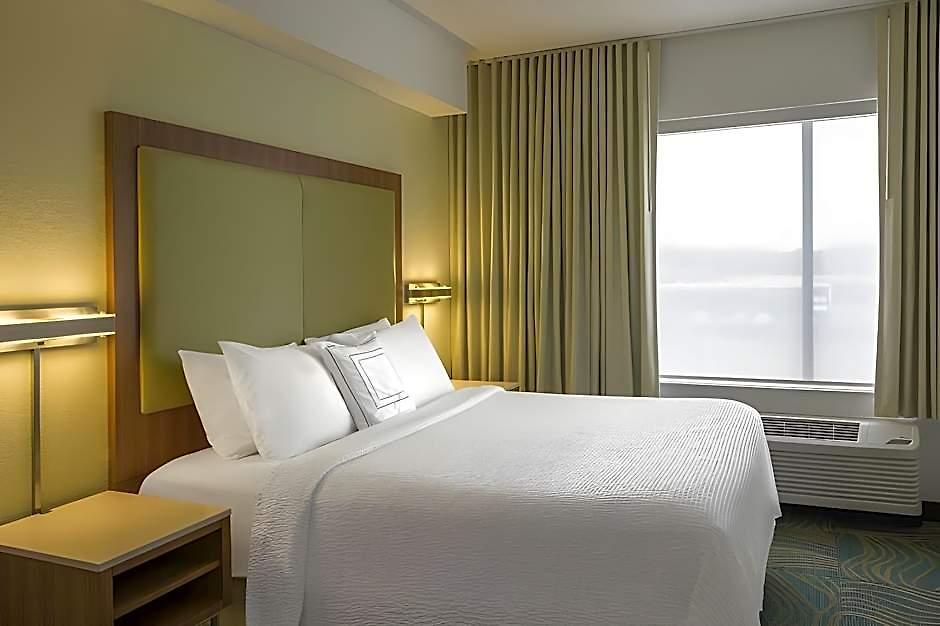 The Beacon Airport By Ihg Hotel Charlotte
