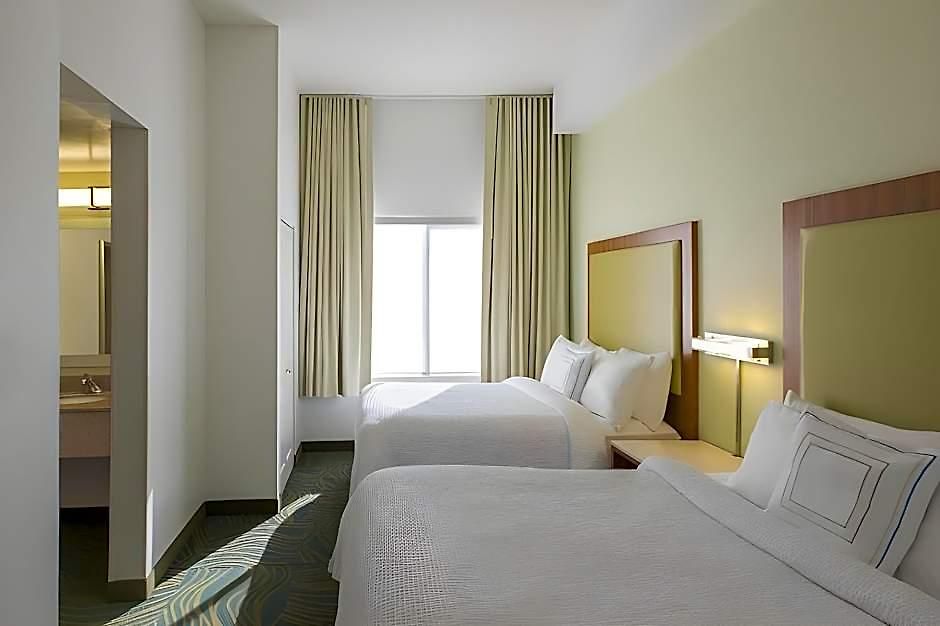 The Beacon Airport By Ihg Charlotte